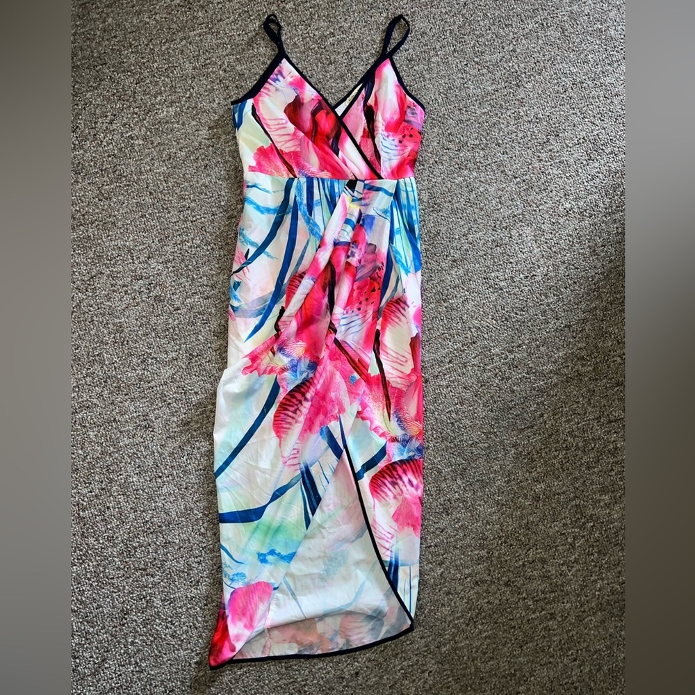NWOTS gorgeous bright floral dress large​